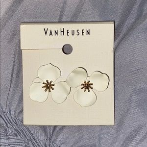 Flower earrings